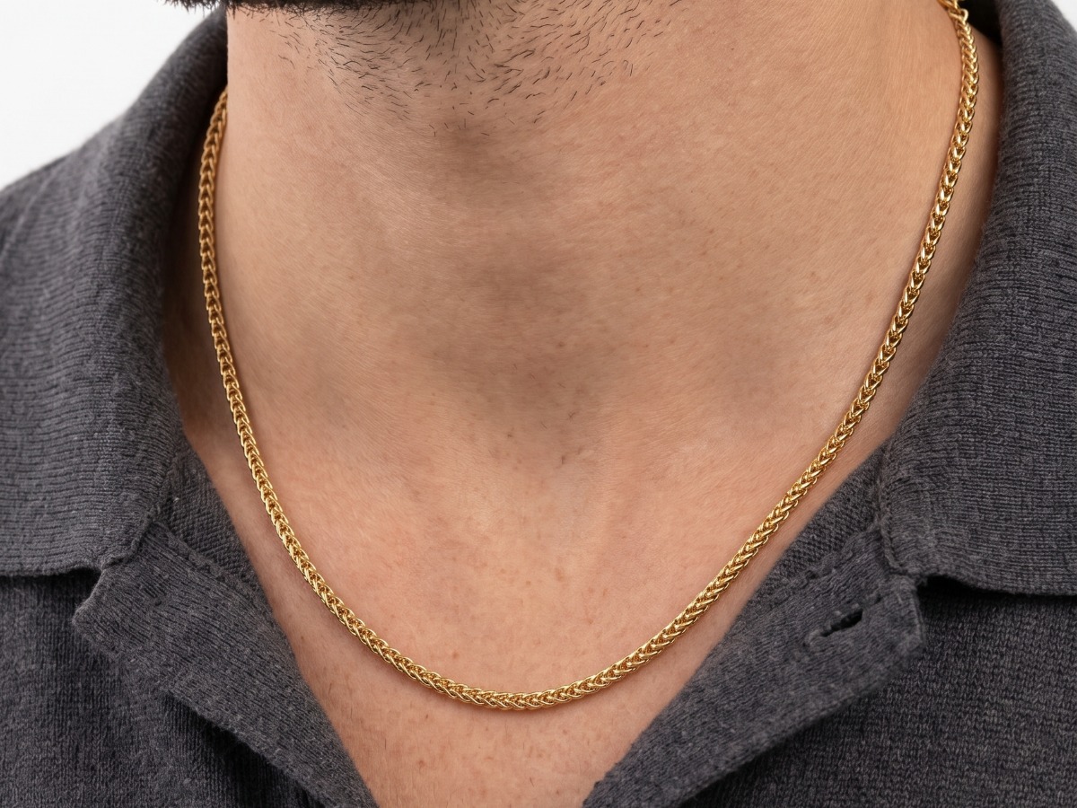 Collar Holy